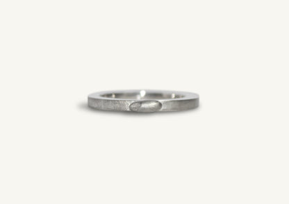 Horizontal Ring / silver